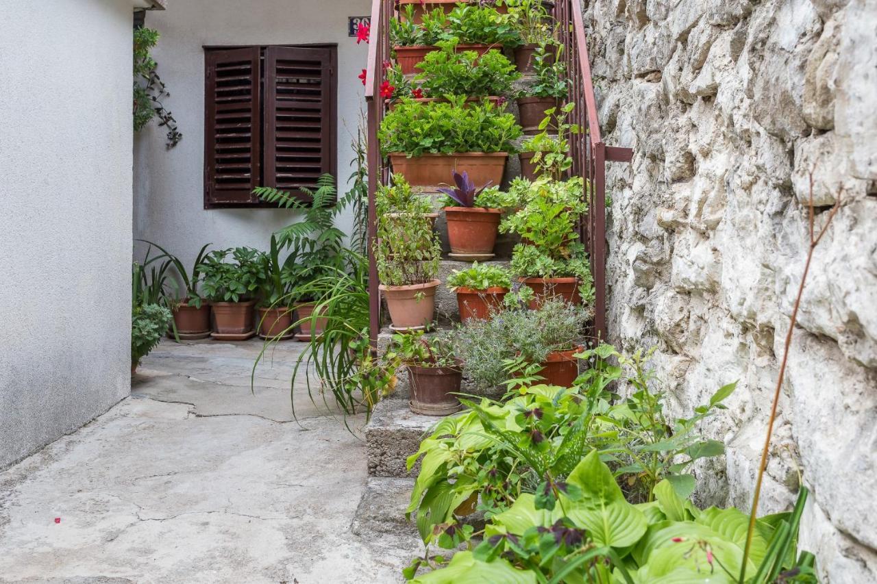 Modern And Practical Studio In The Heart Of Spalato Esterno foto