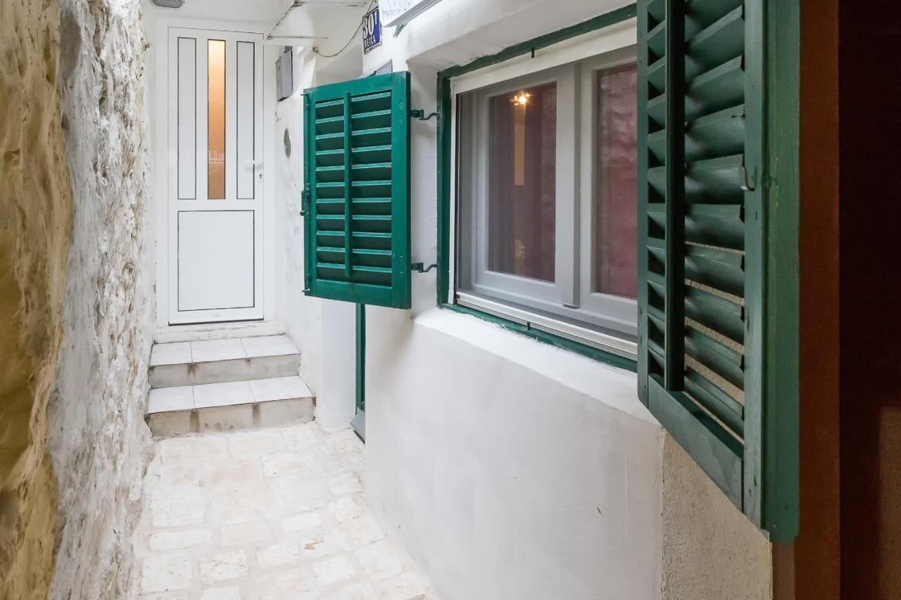 Modern And Practical Studio In The Heart Of Spalato Esterno foto